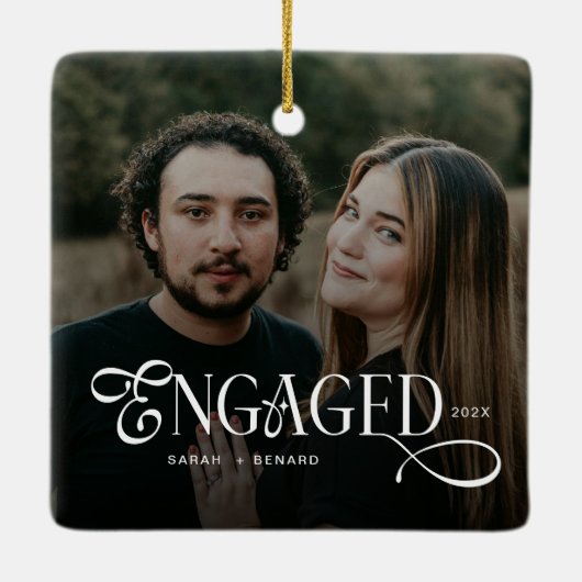 Minimal Engaged Couples Photo Stylish Christmas Keramisch Ornament (Achterkant)