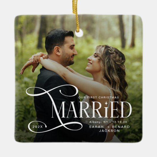 Minimal First Christmas Married Couples 2 Photos Keramisch Ornament (Voorkant)