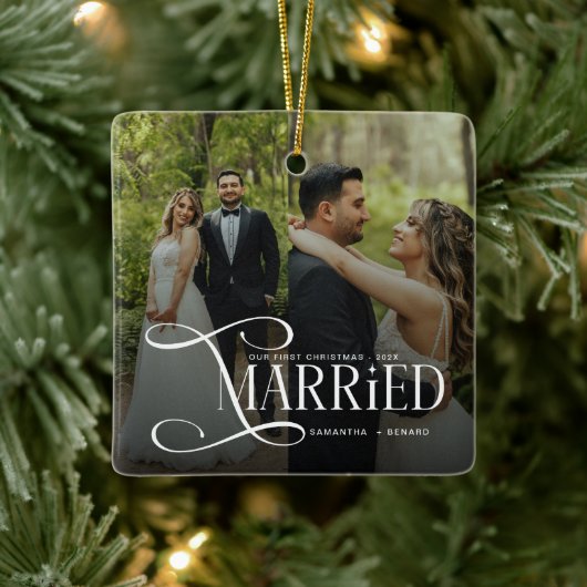 Minimal First Christmas Married Couples 2 Photos Keramisch Ornament (Boom)