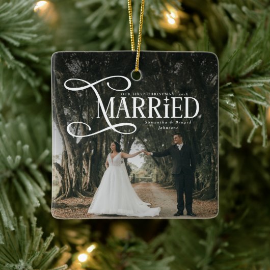 Minimal First Christmas Married Couples Photo  Keramisch Ornament (Boom)