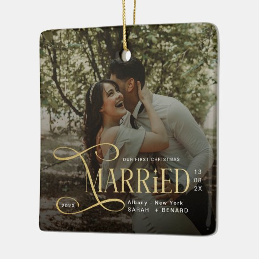 Minimal First Christmas Married Couples Photo Keramisch Ornament (Links)