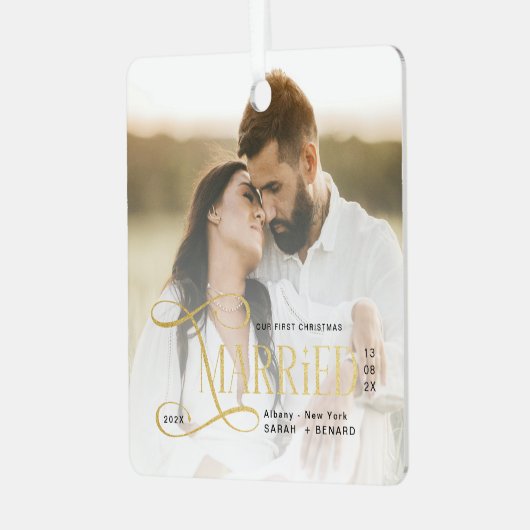 Minimal First Christmas Married Couples Photo Metalen Ornament (Voorkant links)