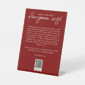 Minimal Floral Botanical Ruby Red Honeymoon Fund Reclamebord Met Voetstuk (Voorkant)