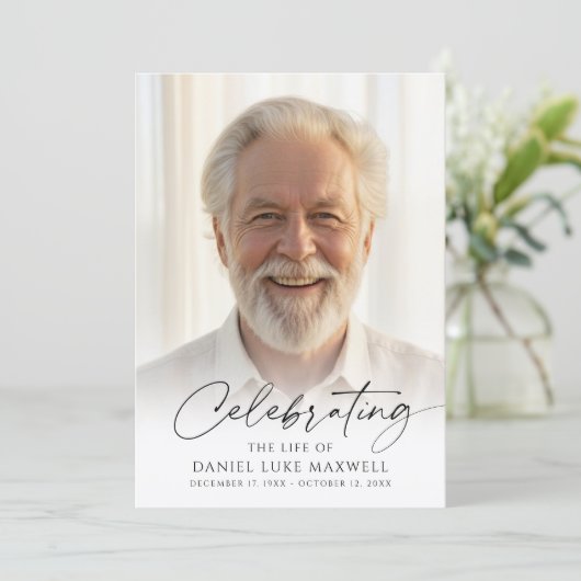 Minimal Funeral Memorial Photo Celebration of Life Programmakaart (Staand voorkant)