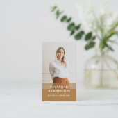Minimal Gold Modern Professional Consultant Photo Visitekaartje (Staand voorkant)