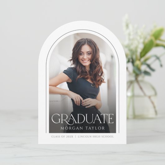 Minimal Graceful Elegance Arch Foto Afstuderen Kaart (Staand voorkant)