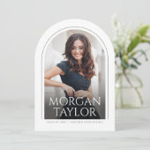 Minimal Graceful Name Arch Photo Afstuderen Kaart (Staand voorkant)