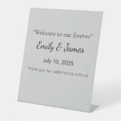 Minimal Grey Polka Dot Pattern  Reclamebord Met Voetstuk (Voorkant)