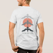Minimal Japanese Fish Hawk Ukiyo-e Style Offwhite Tri-Blend Shirt (Achterkant)