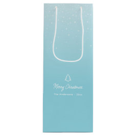 Minimal Light Pastel Blue Snowy Christmas Party Wijn Cadeautas