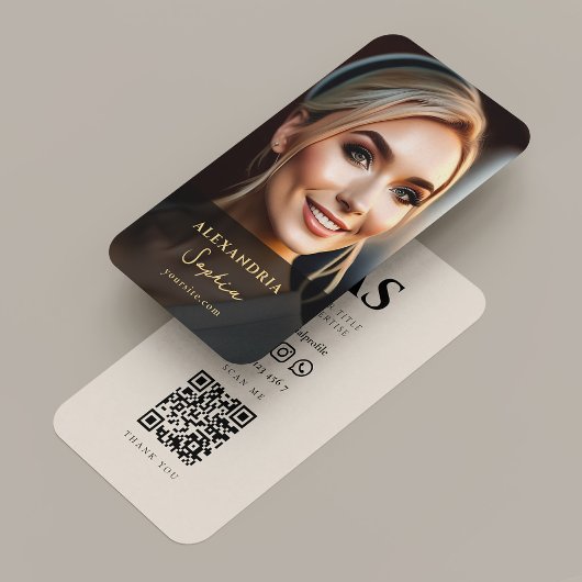 Minimal Marketing Professional Photo Black Sand Visitekaartje