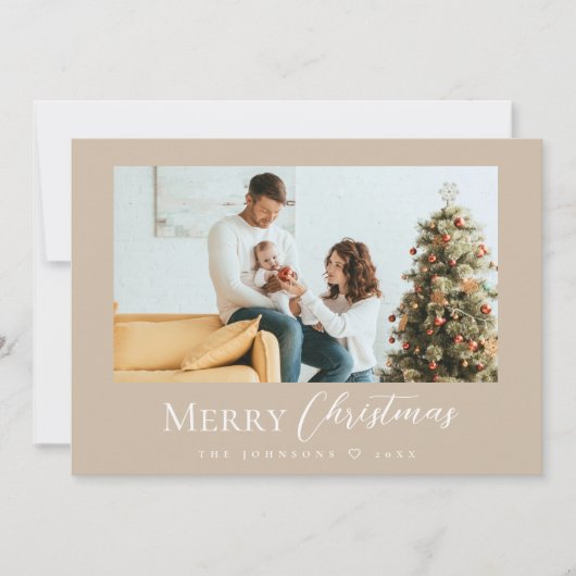 Minimal Merry Christmas Moderne familiefoto Taupe Feestdagenkaart (Voorkant)