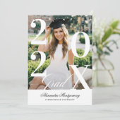 Minimal Modern Bold Graduation Year Photo Party Kaart (Staand voorkant)