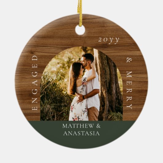 Minimal Modern Engaged & Merry 2 Photo Engagement Keramisch Ornament (Achterkant)