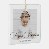 Minimal Modern Zwart Wit Kerstmis Foto Keramisch Ornament (Rechts)