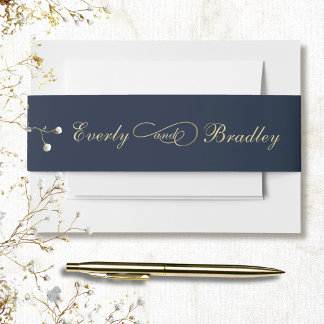 Minimal Navy Background Gold Script Elegant Return Uitnodigingen Wikkel