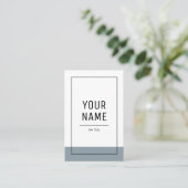 Minimal Pastel Blue Border modern en eenvoudig Visitekaartje (Staand voorkant)