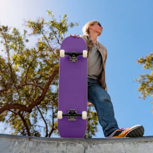 Minimal Royal Purple Skateboard for Skaters (Buiten 1)