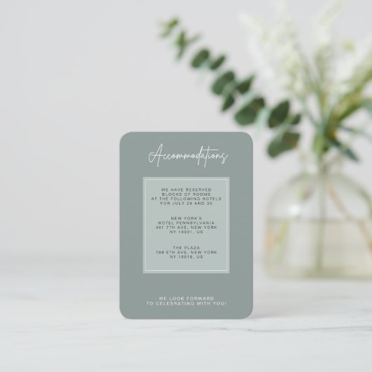 Minimal Sage Green Wedding Accommodation Informatiekaartje (Staand voorkant)