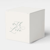 Minimal Sage Green Wedding Favor Box with Love Bedankdoosjes (Voorkant Zijde)