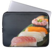 Minimal Sushi Elegance – Laptop Sleeve by SUSHIMI (Voorkant)