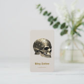 Minimal Tattoo Artiest Zand Tattooist Schedel Visitekaartje (Staand voorkant)