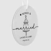 Minimal Tree Merry en Married Pas getrouwd Christm Ornament (voorkant)
