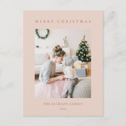 Minimal Warm Reddish Brown Merry Christmas Photo Feestdagenkaart (Voorkant)