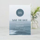 Minimale Art Waves Beach Weddenschap Save the Date (Staand voorkant)