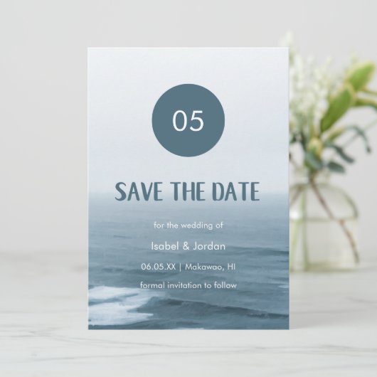 Minimale Art Waves Beach Weddenschap Save the Date (Staand voorkant)