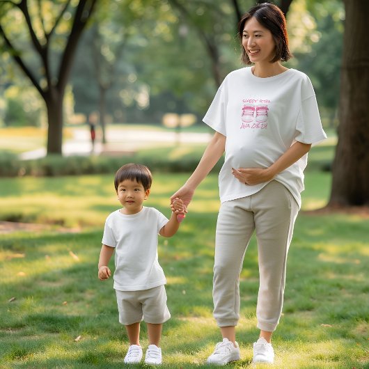 Minimale babyschoentjes Verwachtingsdatum Zwangers T-shirt