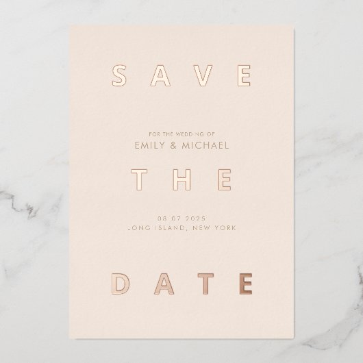Minimale Beige Moderne Bruiloft Save the Date Folie Uitnodiging (Voorkant)