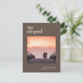 Minimale bekendmaking foto bruin crème aankondigingskaart (Staand voorkant)