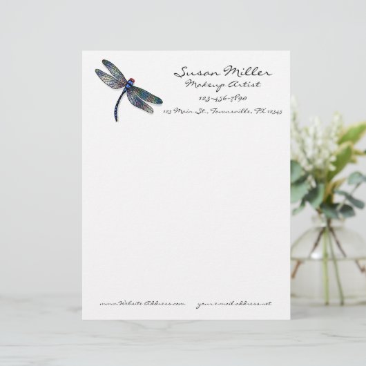 Minimale blauwe dragonvlieg briefhoofd (Staand voorkant)