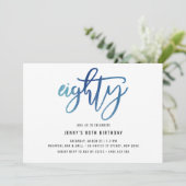 Minimale blauwe Folie 80e verjaardag uitnodiging (Staand voorkant)