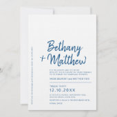Minimale blauwe witte kalligrafiescript bruiloft kaart (Voorkant)