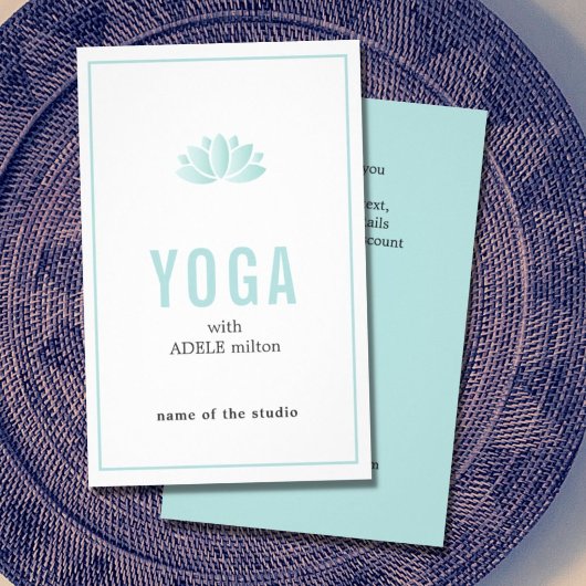 Minimale Blauwe Witte Lotus Icon Yoga Instructor Flyer
