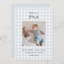 Minimale Blue Gingham Foto 1st Birthday Uitnodigin Kaart