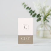 Minimale Blush Pink Kraft Logo Cadeaubon Visitekaartje (Staand voorkant)