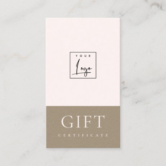 Minimale Blush Pink Kraft Logo Cadeaubon Visitekaartje (Voorkant)