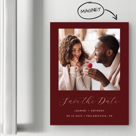 Minimale Bourgogne Red Gold-foto Bewaar de datum Magnetische Uitnodiging