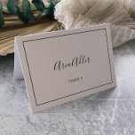 Minimale bruiloft kaart<br><div class="desc">Deze minimalistische trouwplaatskaarten zijn perfect voor een eenvoudige bruiloft. Het moderne romantische ontwerp kenmerkt klassieke zwarte en witte typografie in combinatie met een robuuste, maar elegante kalligrafie met een stijl met handschrift. in elke kleur. Houd het ontwerp eenvoudig en elegant, zoals het is, of personaliseer het door uw eigen grafiek...</div>