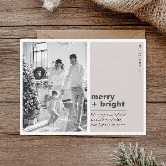 Minimale Champagne Beige Kerst Merry + Bright Briefkaart