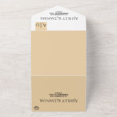 Minimale chique beige wit moderne elegante bruilof all in one uitnodiging (Buitenkant)