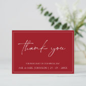 Minimale Crimson Red Script bruiloft dank u kaart (Staand voorkant)