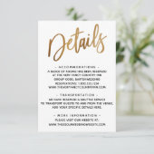 Minimale details Faux Gold Typography Wedding Informatiekaartje (Staand voorkant)