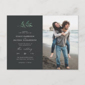 Minimale Donkere grijze en groene vertakking Weduw Uitnodiging Briefkaart (Voorkant)