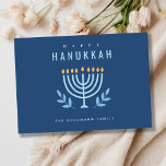 Minimale Eenvoudige Blauwe Menorah Kaarsen Happy C Feestdagenkaart<br><div class="desc">Als u nog meer aanpassingen nodig hebt,  kunt u mij op yellowfebstudio@gmail.com vrij klikken.</div>