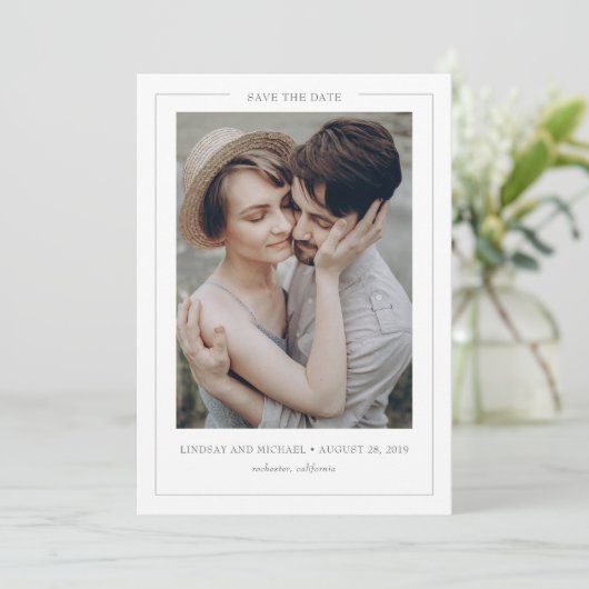 Minimale Eenvoudige Elegante Moderne Save the Date (Staand voorkant)