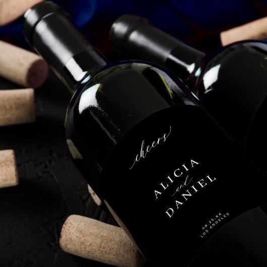 Minimale eenvoudige elegante zwarte bruiloft gejui wijn etiket